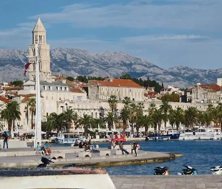 Hotel The In Split